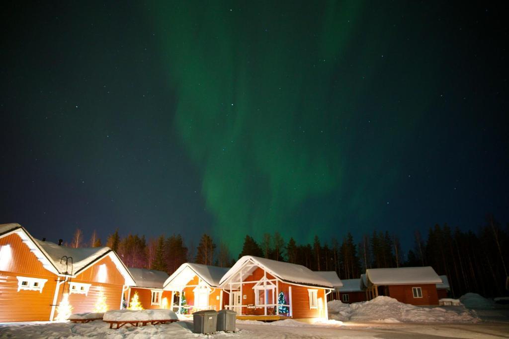 Santa Claus Holiday Village Rovaniemi Extérieur photo