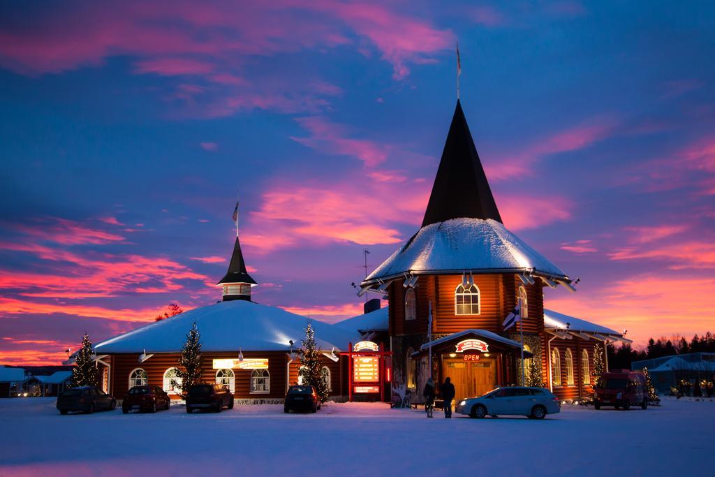 Santa Claus Holiday Village Rovaniemi Extérieur photo