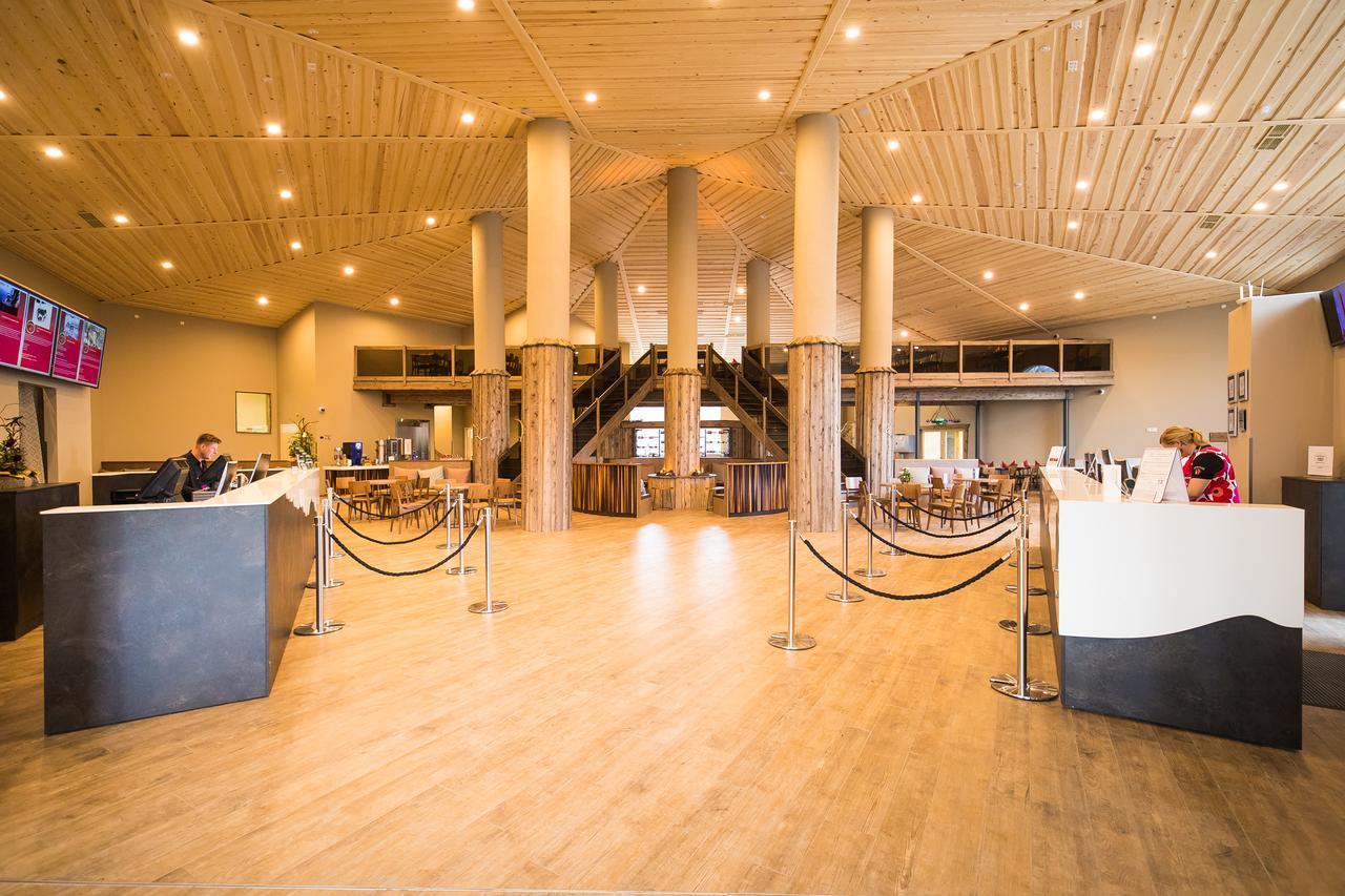 Santa Claus Holiday Village Rovaniemi Extérieur photo